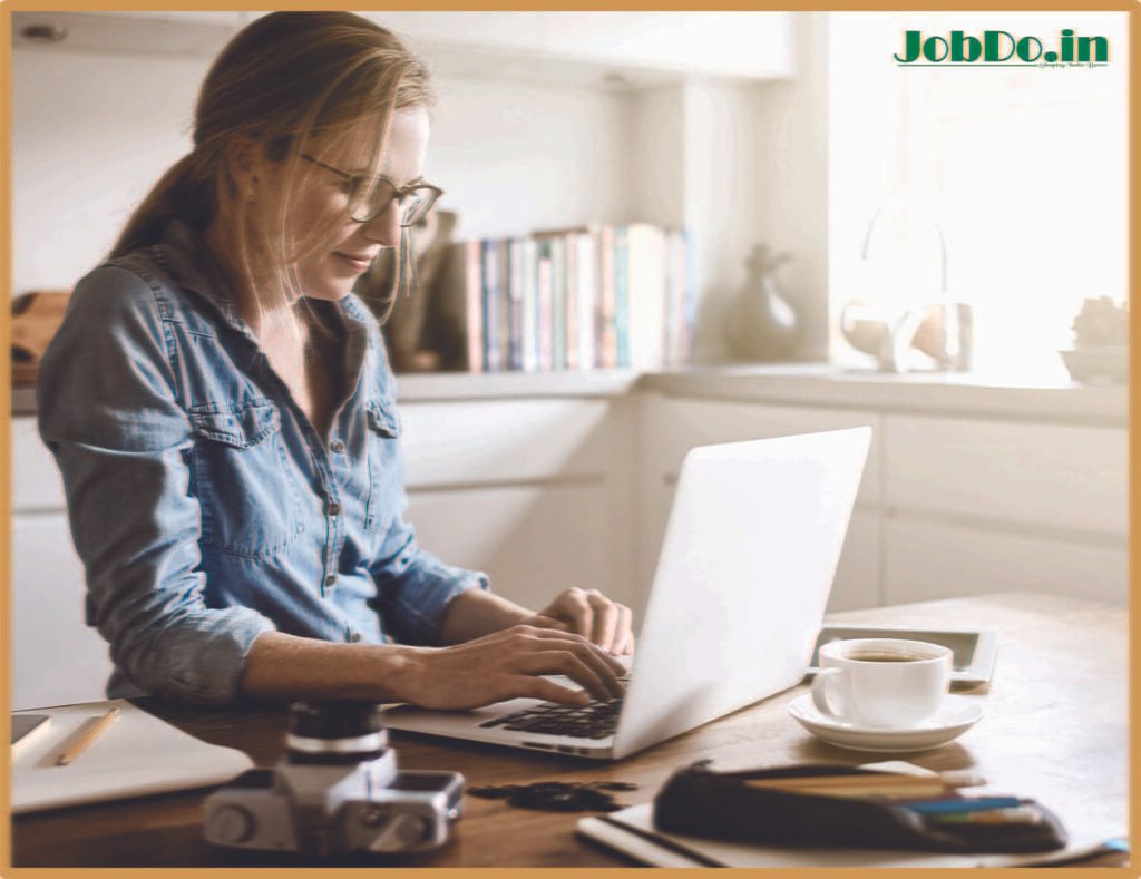 The Pros and Cons of Working from Home: Is it Right for You? 4 The Pros and Cons of Working from Home Jobdo 3